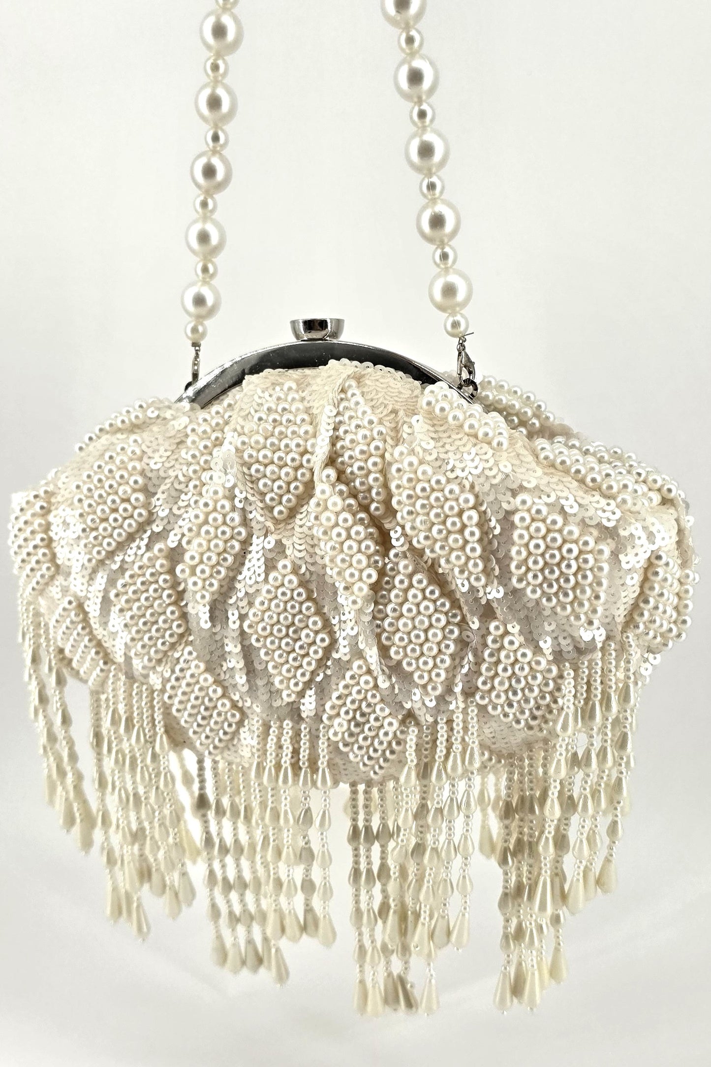 Vintage White Pearls Tassel Bag