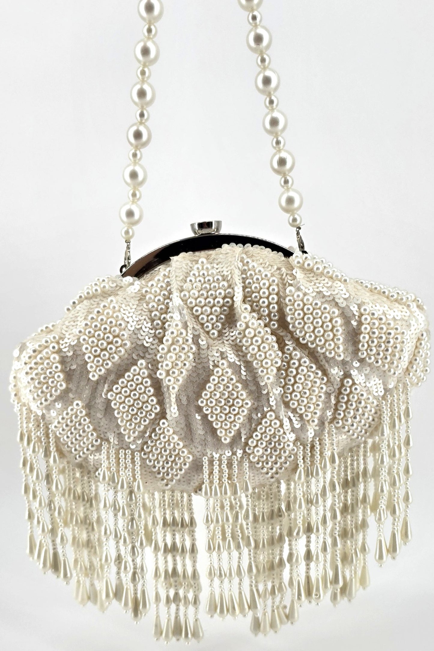 Vintage White Pearls Tassel Bag