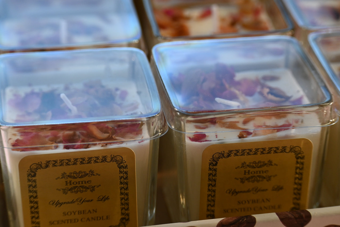Handcrafted Soybean Scented Candles with Petals- 7*7*7.5