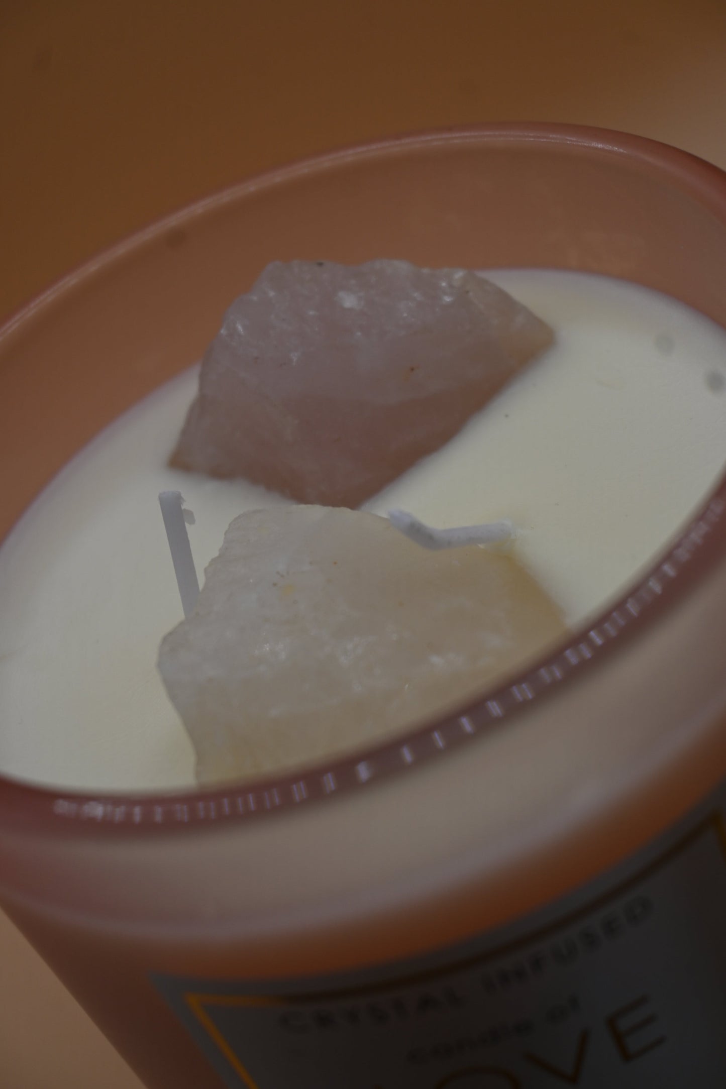 Crystal Infused Candle - Love  9.6*11 Peach